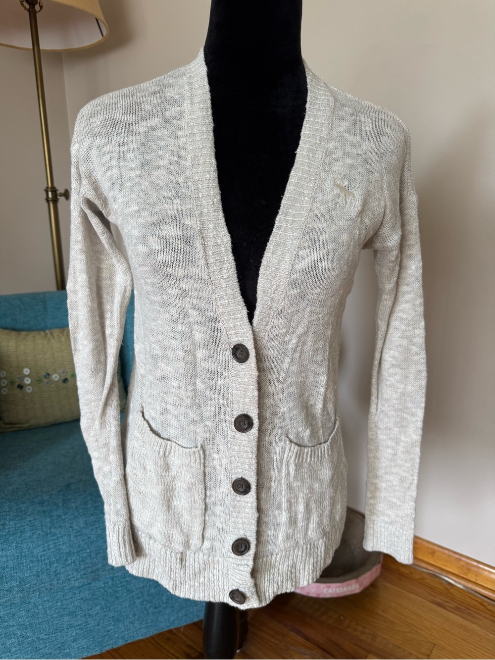 Abercrombie & Fitch Women's Light Cream Button-Front Cardigan